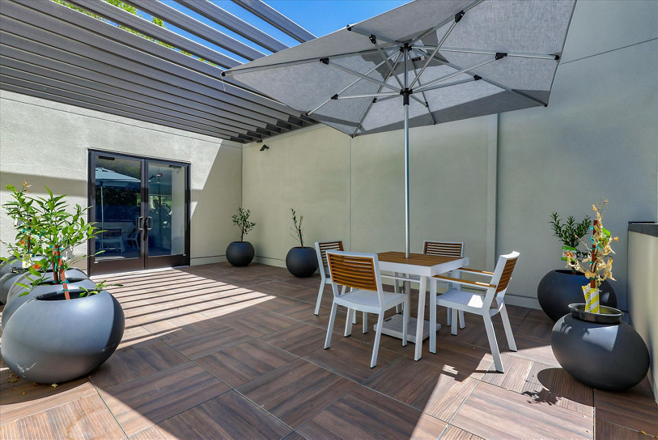 patio at 100 Boyd Apartments