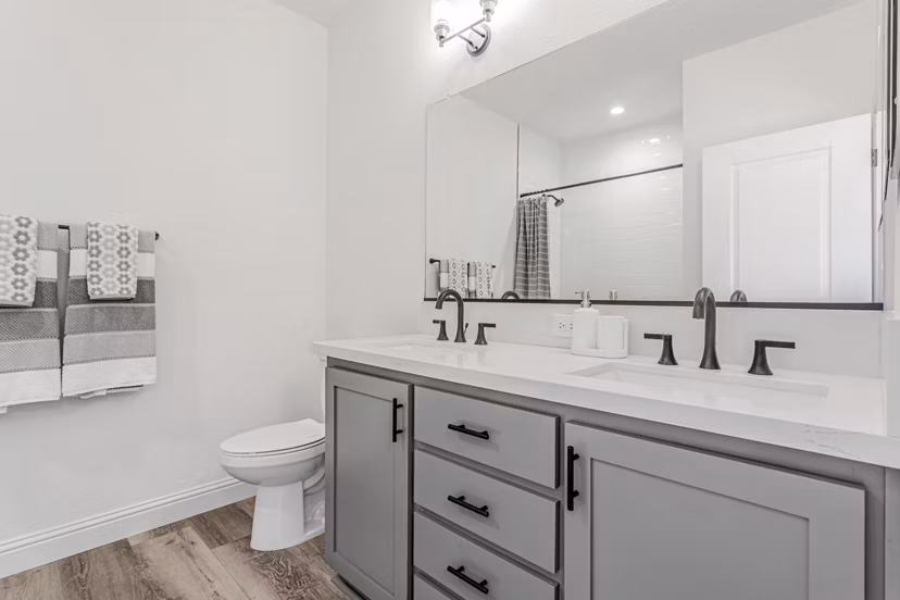 bathroom at Capitola Gardens Apartments