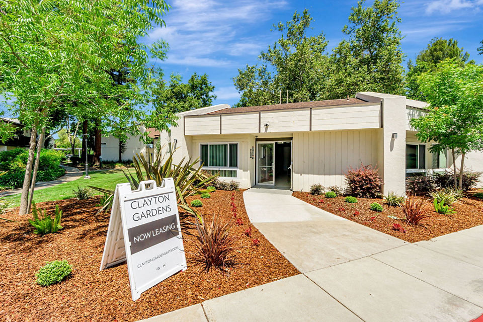 clubhouse at Clayton Gardens Apartments