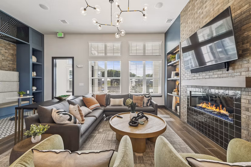 clubhouse at Ascend Pinegrove Apartments