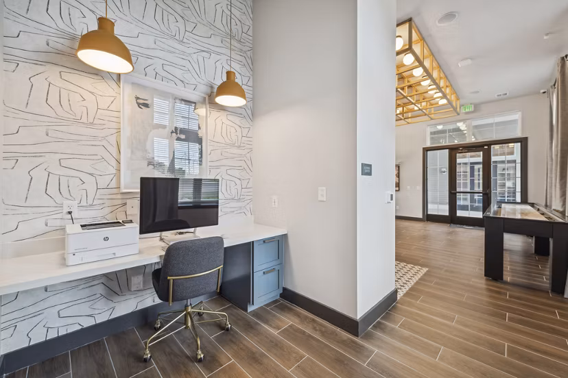 clubhouse business center at Ascend Pinegrove Apartments