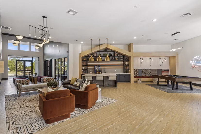 clubhouse at Ascend at Pioneer Hill Apartments