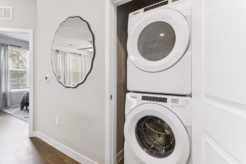 laundry room at Ascend at Pioneer Hill Apartments