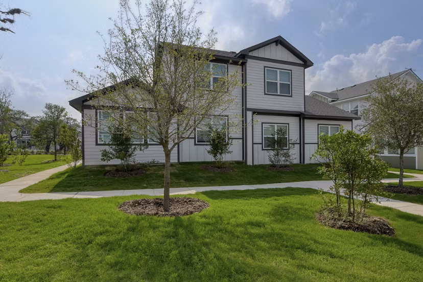 exterior at Ascend on Potranco Apartments