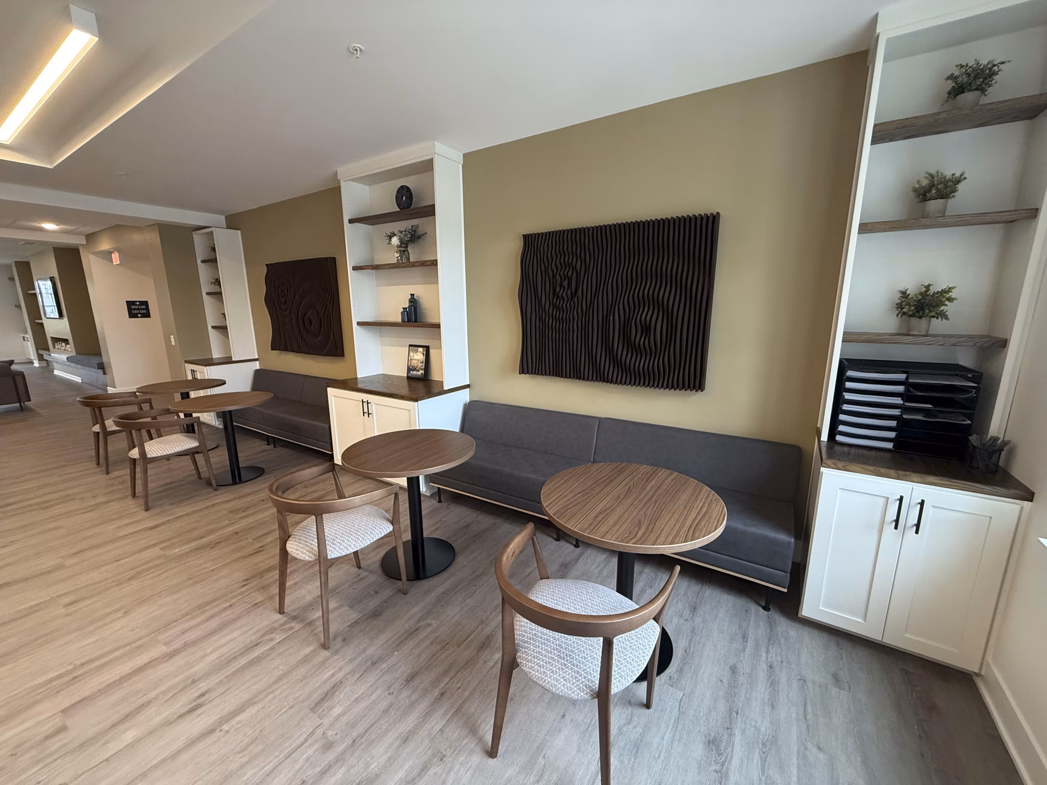 clubhouse at Vista Riverwest 55+ Living Apartments