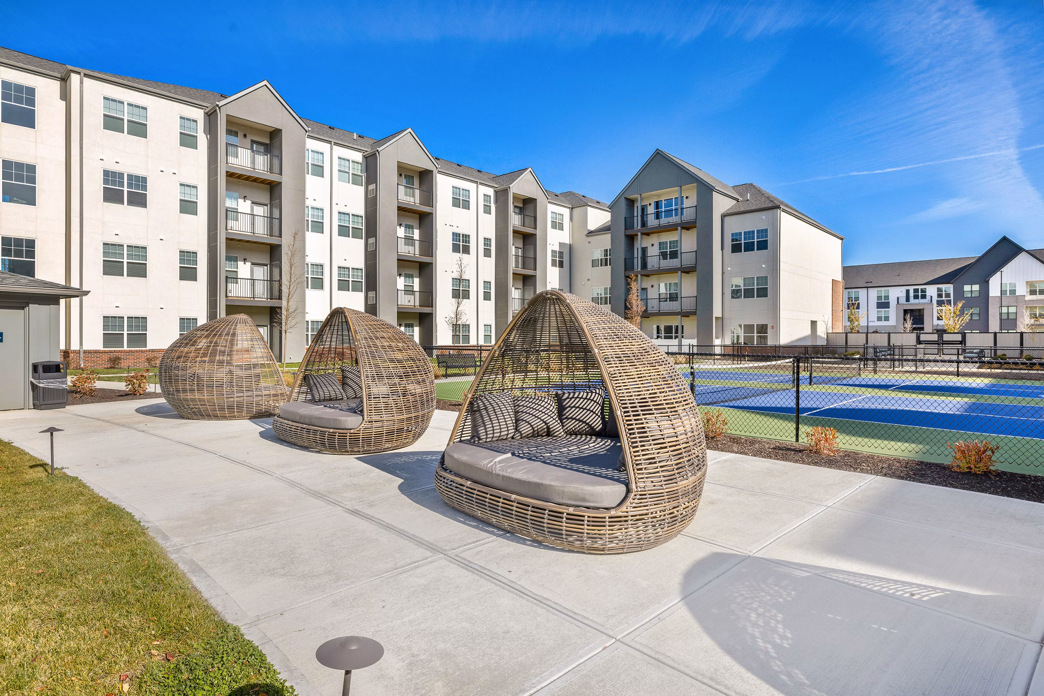 grill area at Vista Riverwest Apartments