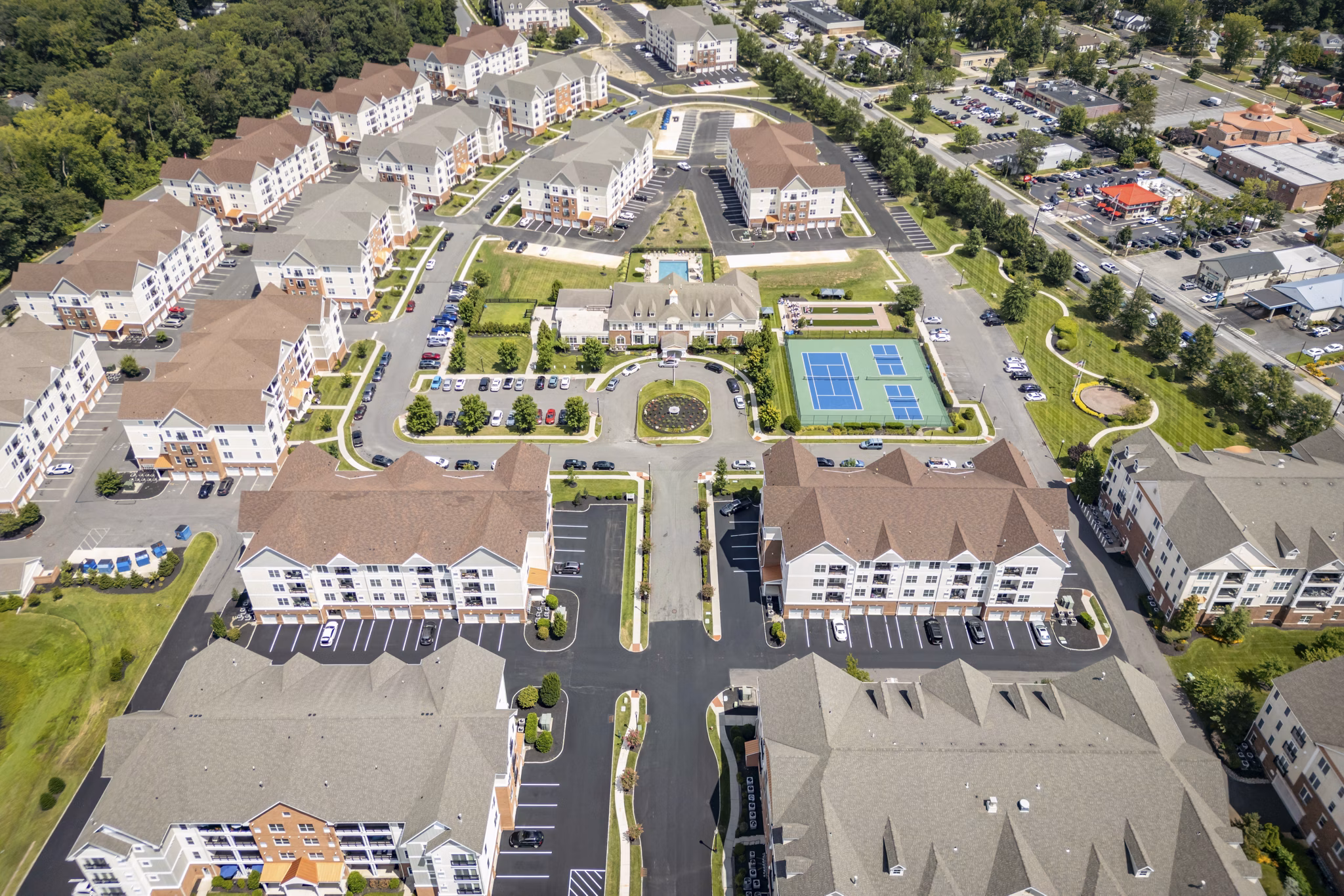 building at The Plaza Grande at Garden State Park Apartments