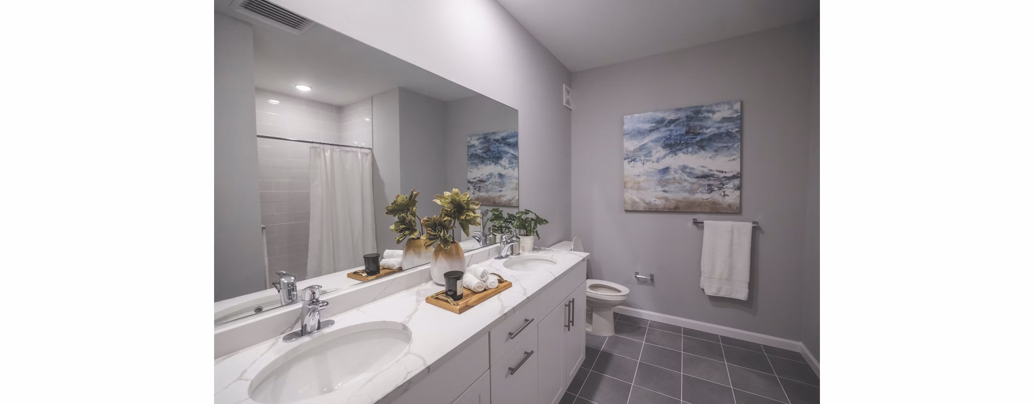 bathroom at The Plaza Grande at Garden State Park Apartments