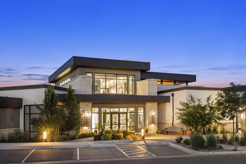clubhouse at Gateway Arvada Ridge Apartments