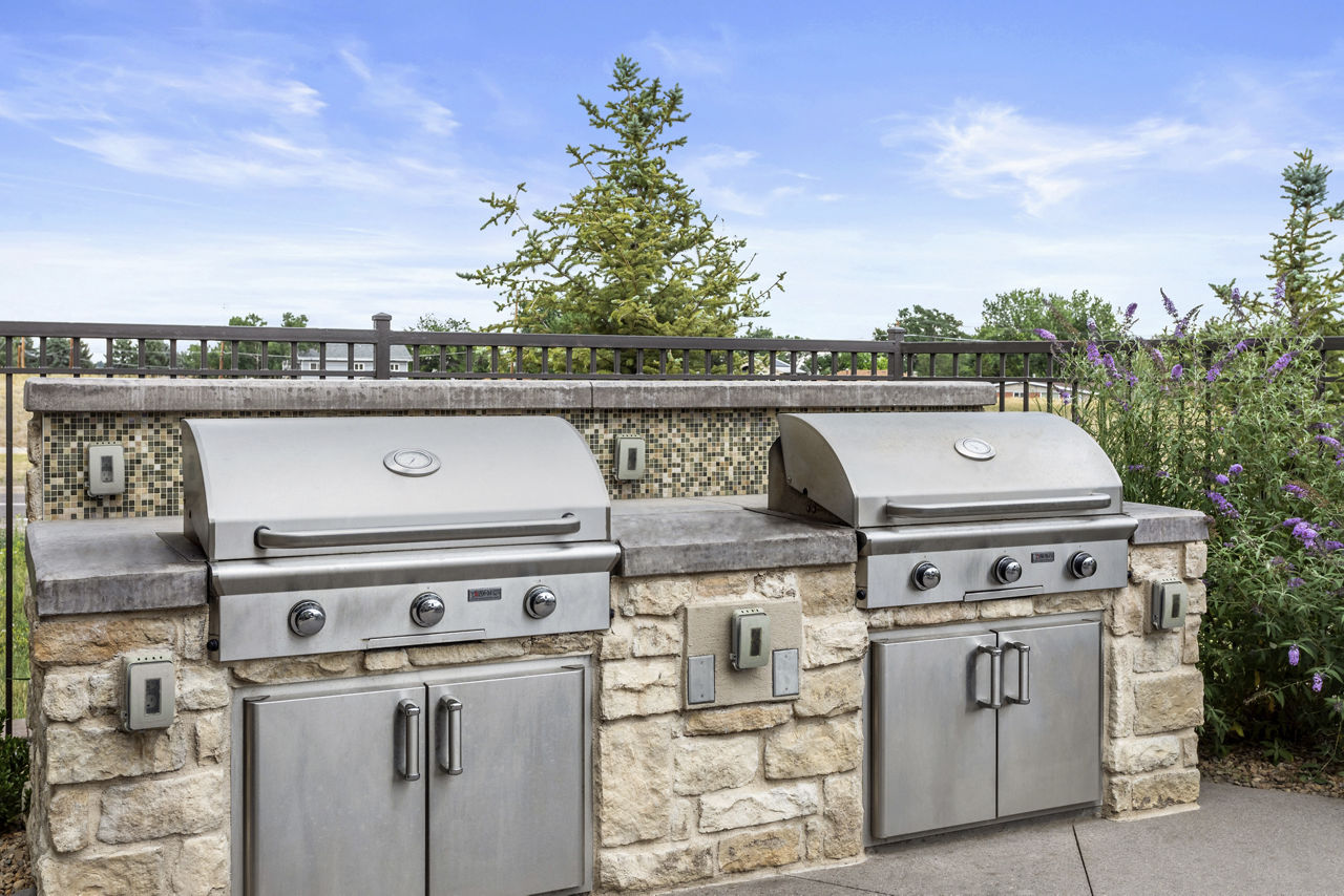 Grill area at Gateway Arvada Ridge (2 of 2)