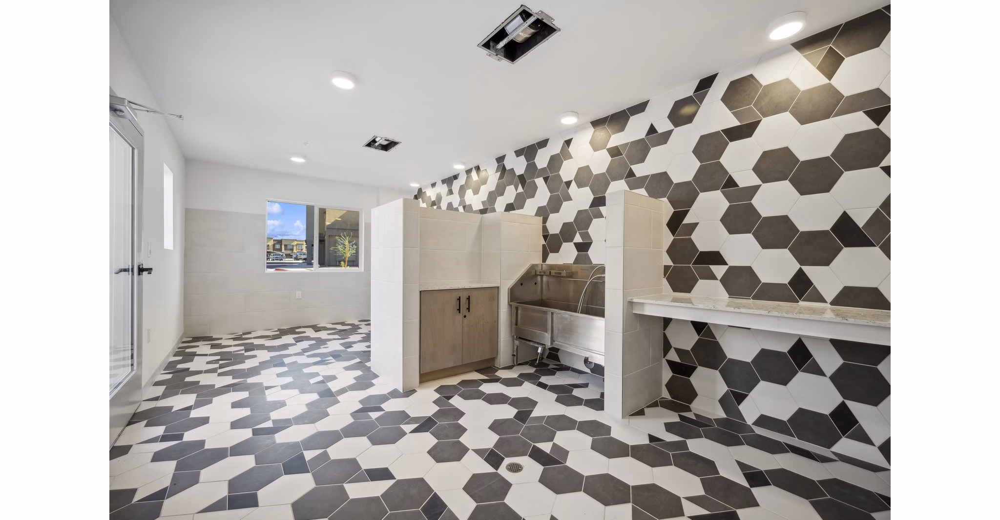 dog wash station at Ascend at Longbow Highpoint Apartments