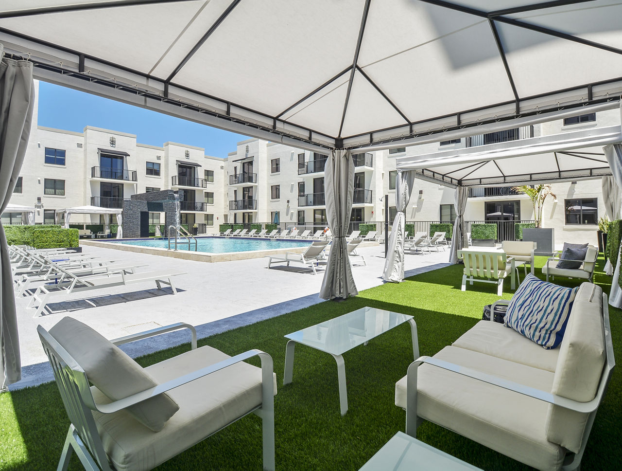 Grill area at Solena West Miami West (2 of 3)