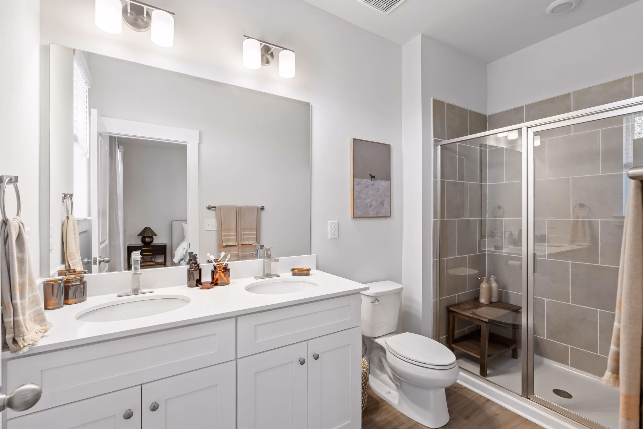 bathroom at HARMON Cedar Run Apartments 