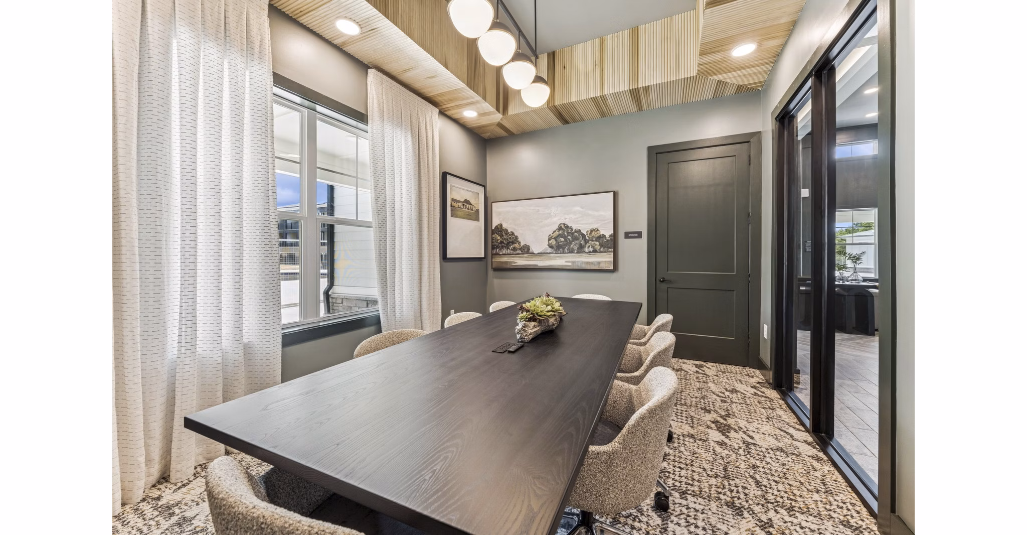 clubhouse meeting facility at Ascend Morganton Park Apartments