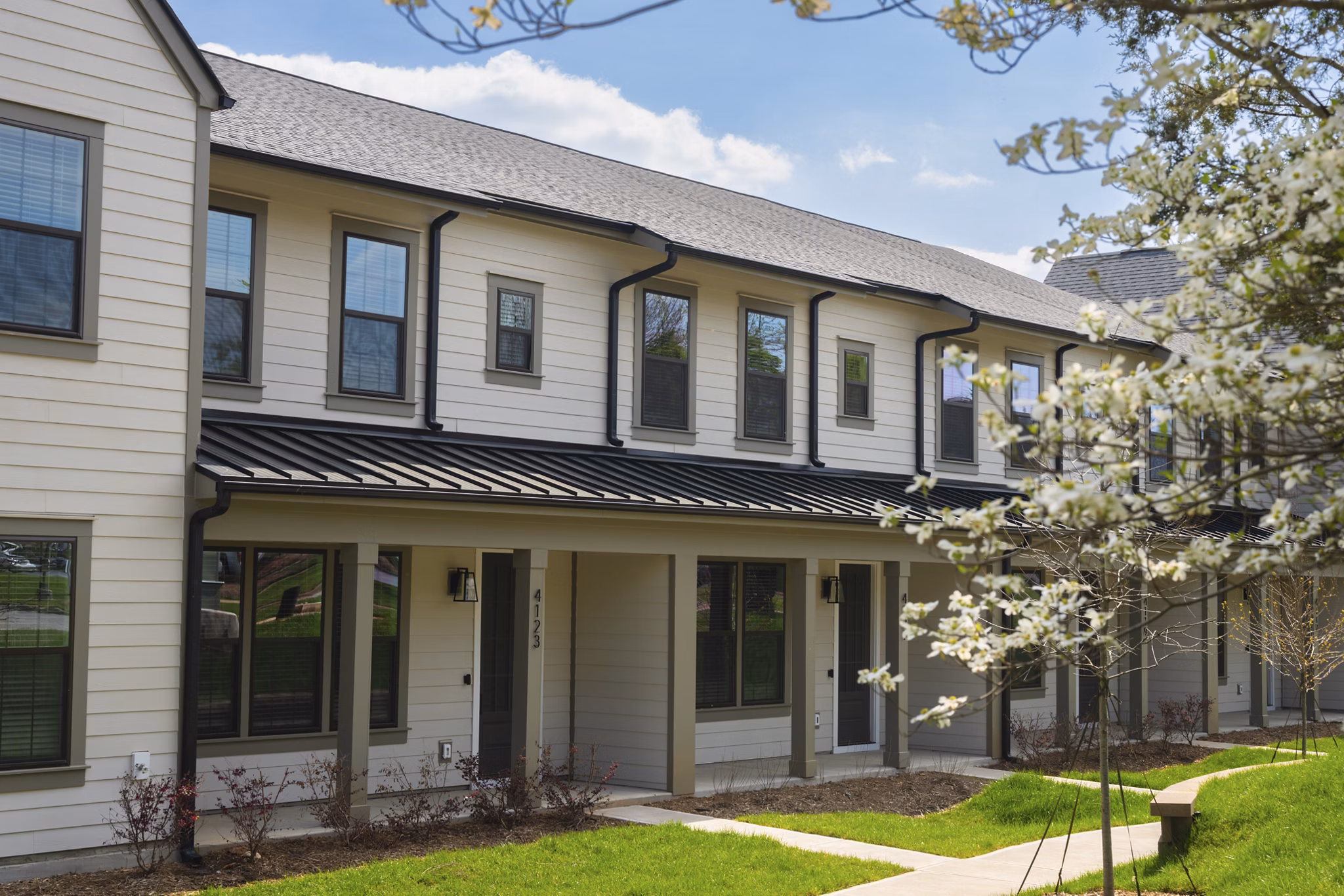building at Harmon Jefferson Village Apartments