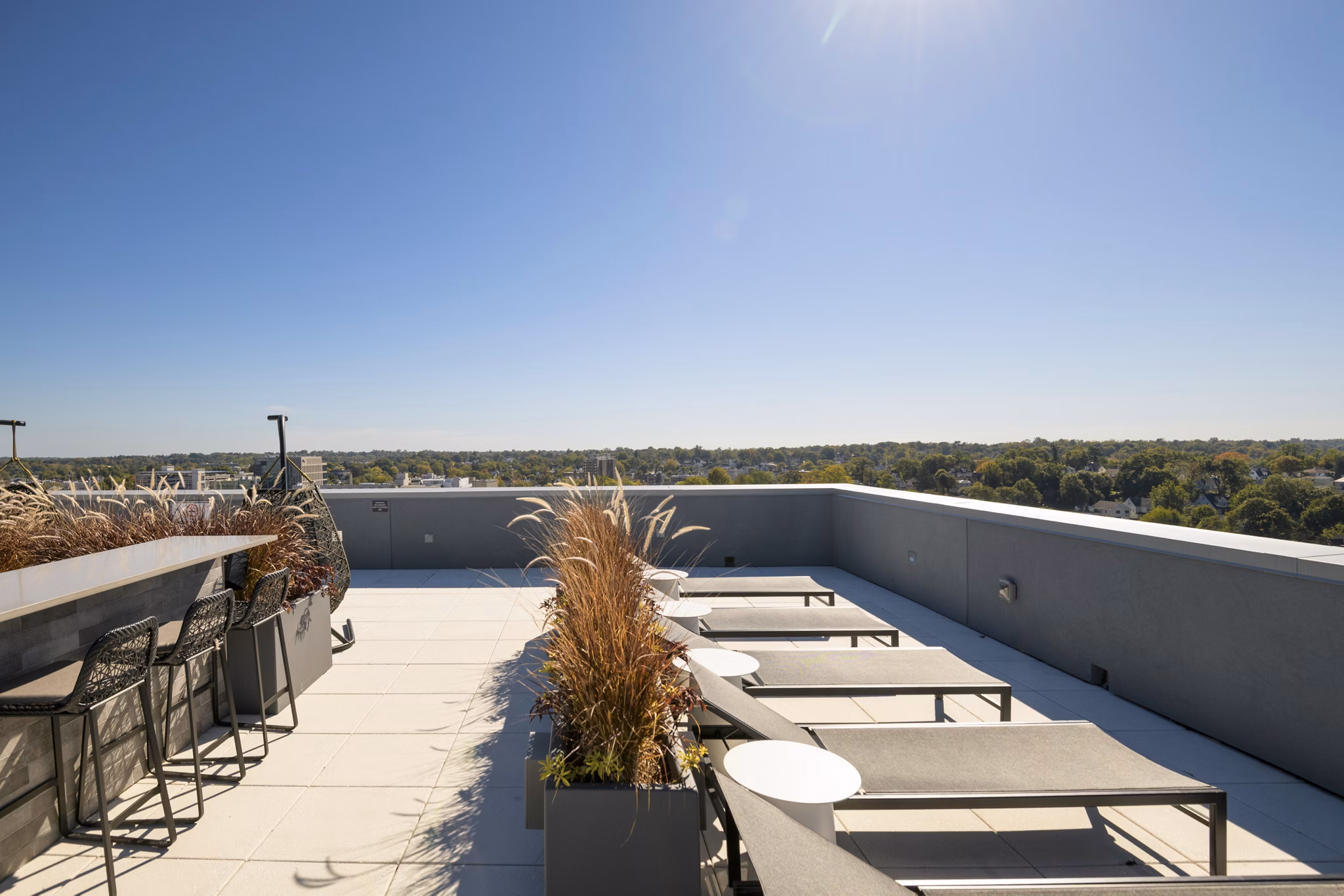 rooftop deck at Continuum 57 Apartments