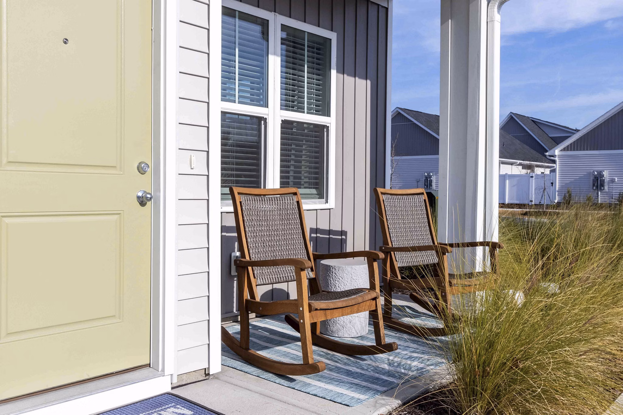 patio at Cottages at Ridgefield Apartments