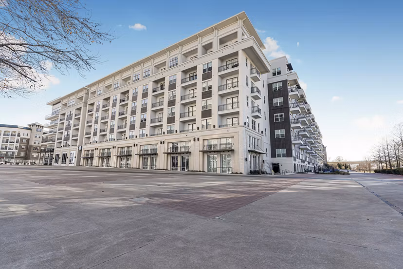 exterior at Ovation at Galatyn Park Apartments