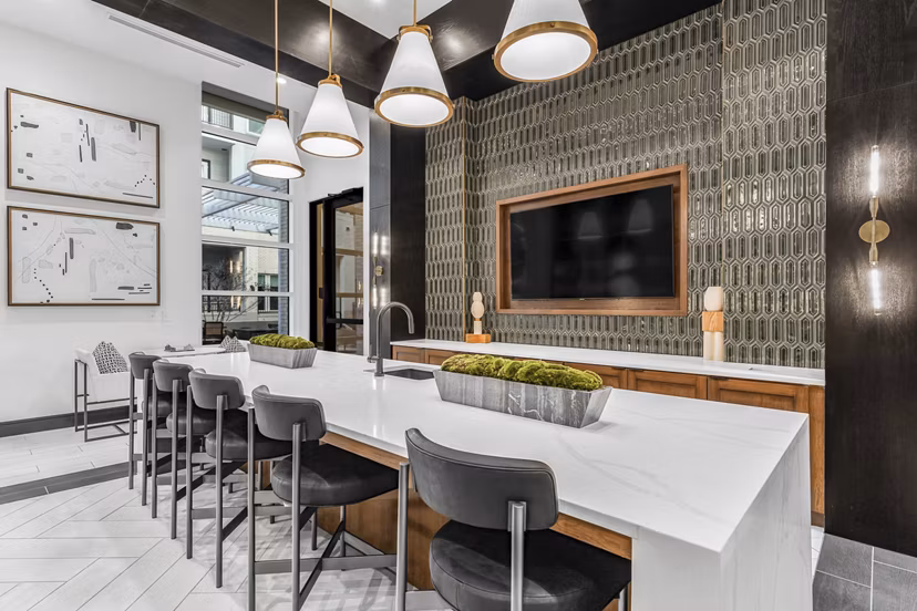 clubhouse at Ovation at Galatyn Park Apartments