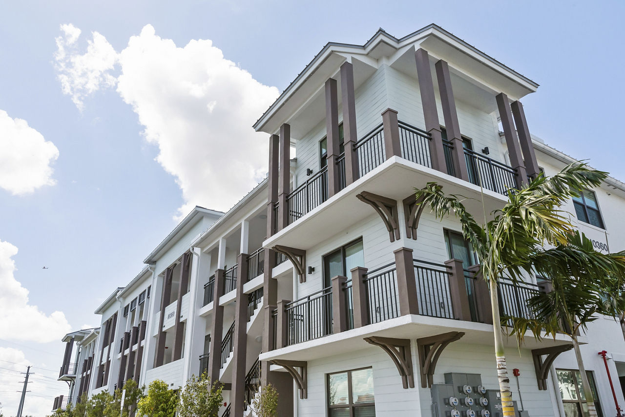 Pines Garden At City Center Pembroke Pines Fl 2 of 12