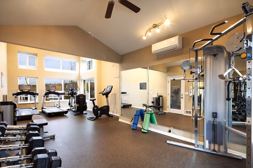 fitness center at Archstone Redmond Lakeview Apartments 