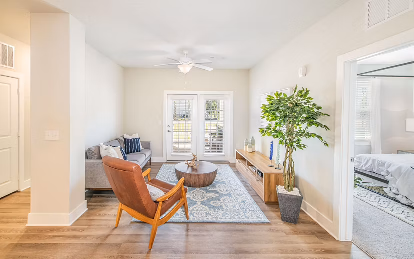 living room at Burnside Farms Apartments 