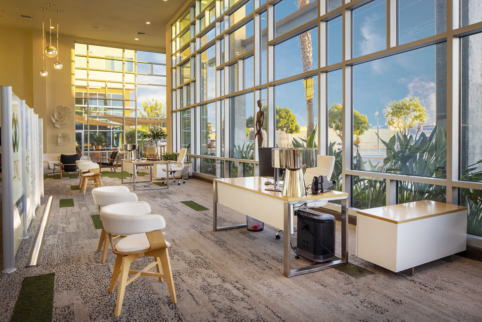 clubhouse at LINQ Apartments