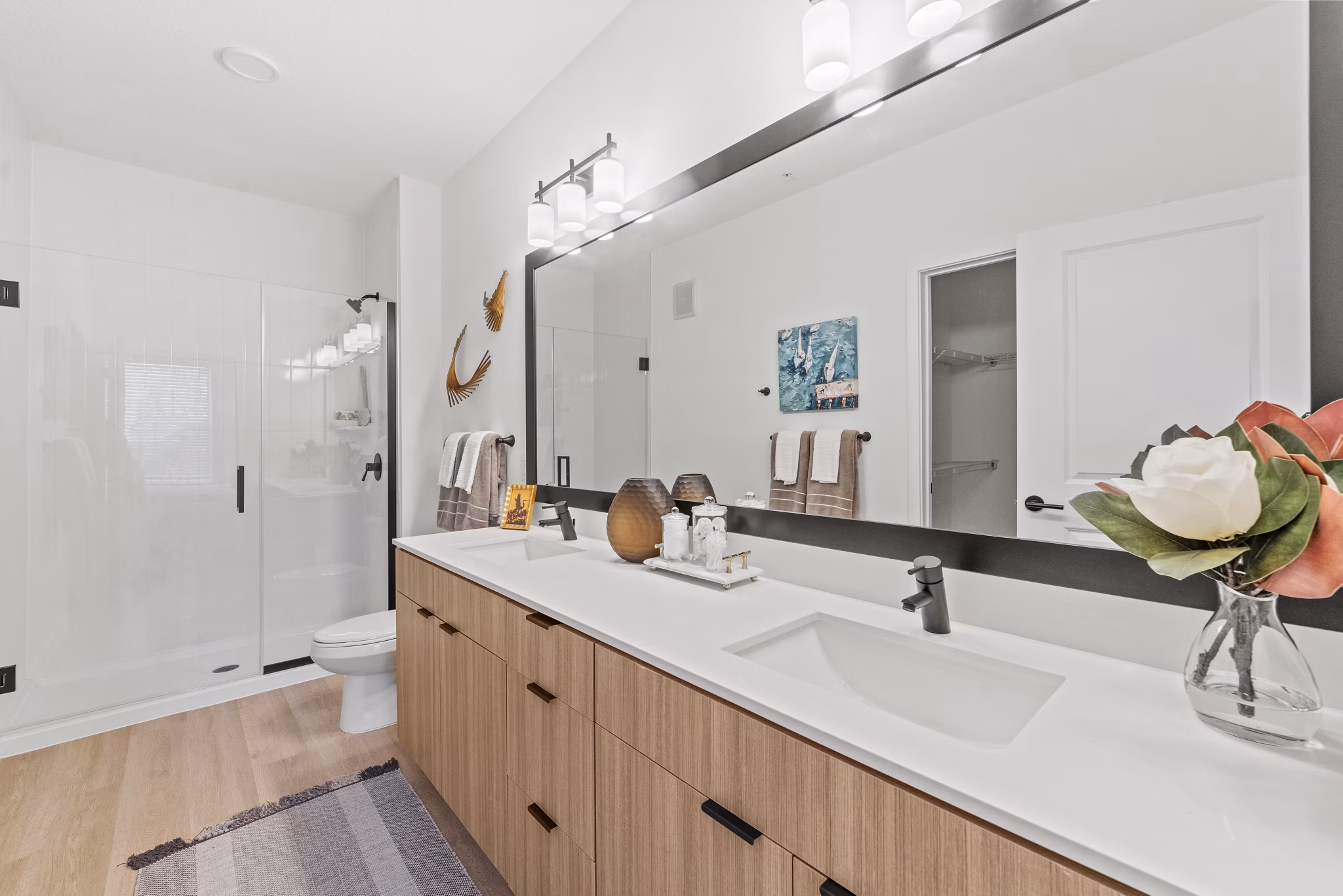 bathroom at Elan Crown Point Apartments 