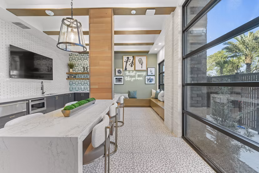 clubhouse at Elan Crown Point Apartments 