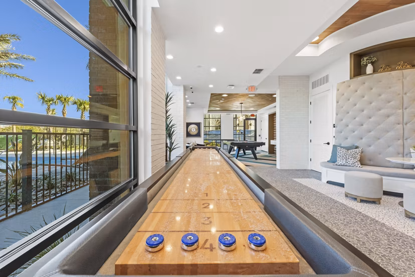 clubhouse at Elan Crown Point Apartments 