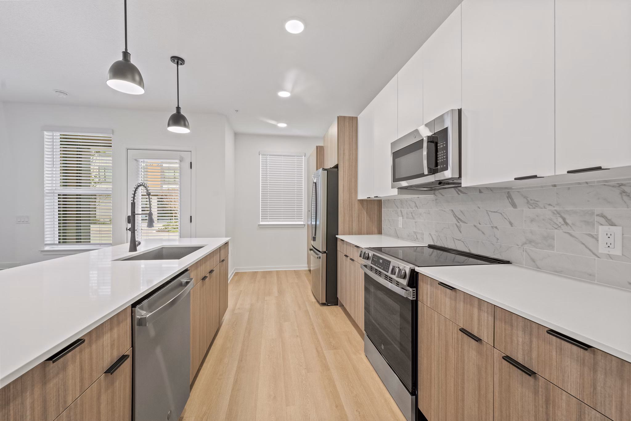 kitchen at Elan Crown Point Apartments 