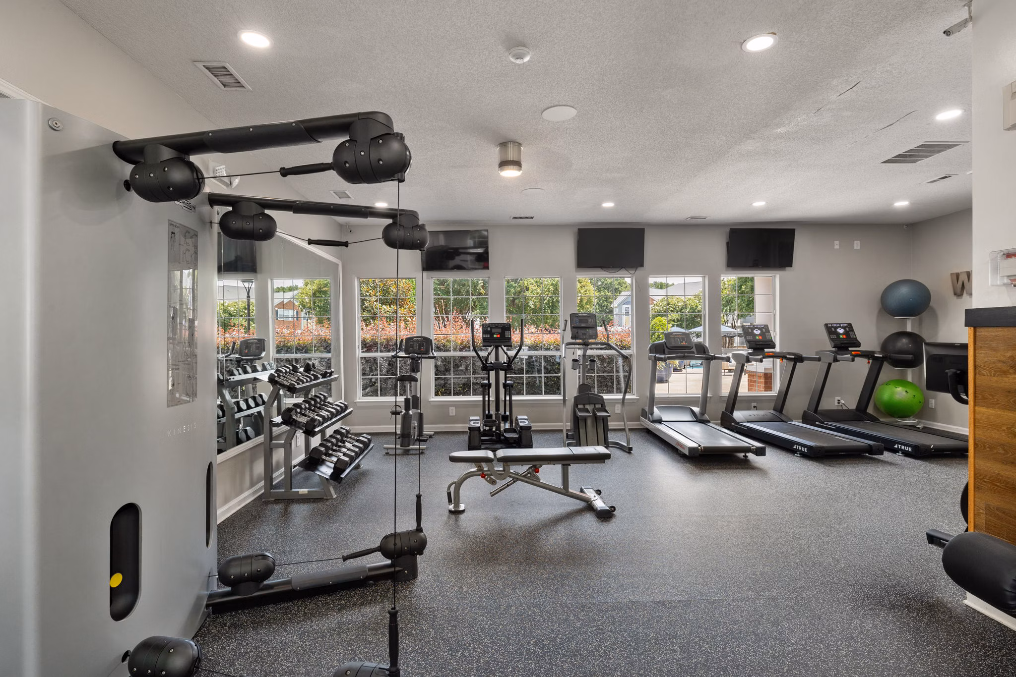 fitness center at Avana Creekside Apartments