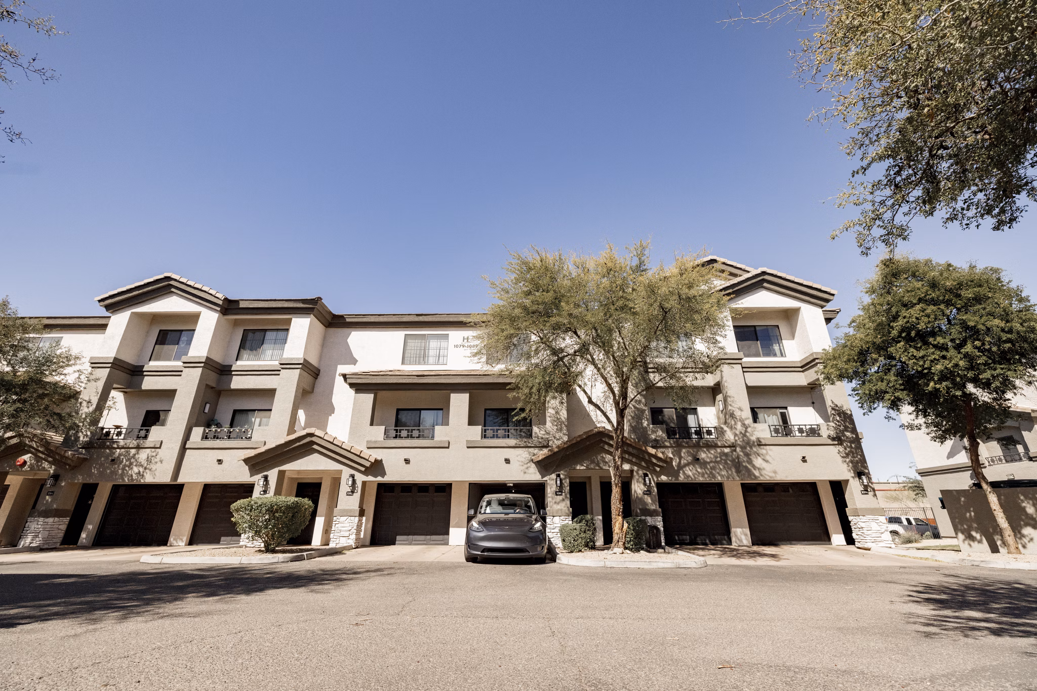 exterior at Haven Townhomes at P83 Apartments 