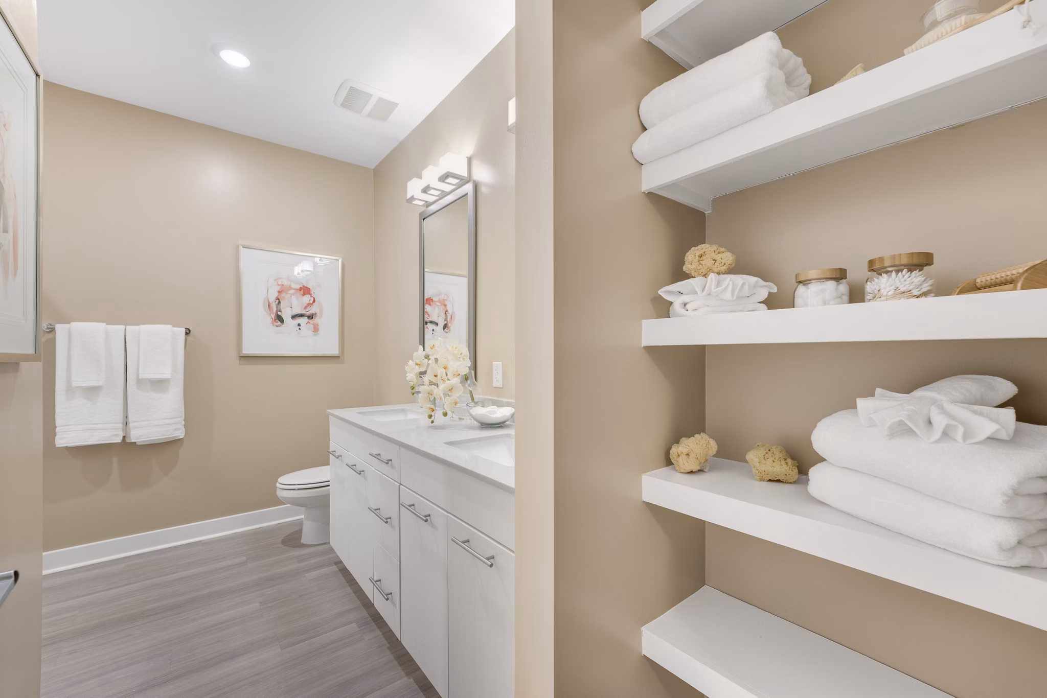 bathroom at Matthews Square Apartments