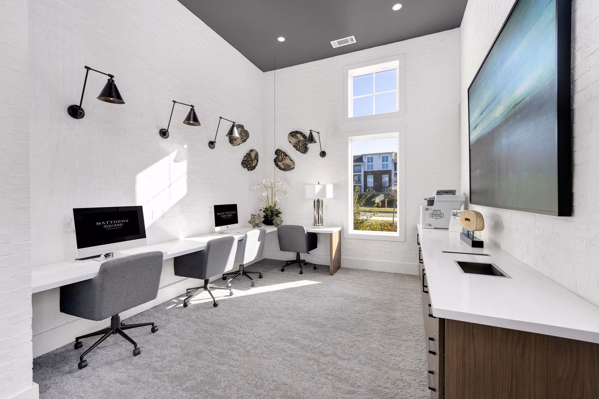 clubhouse at Matthews Square Apartments