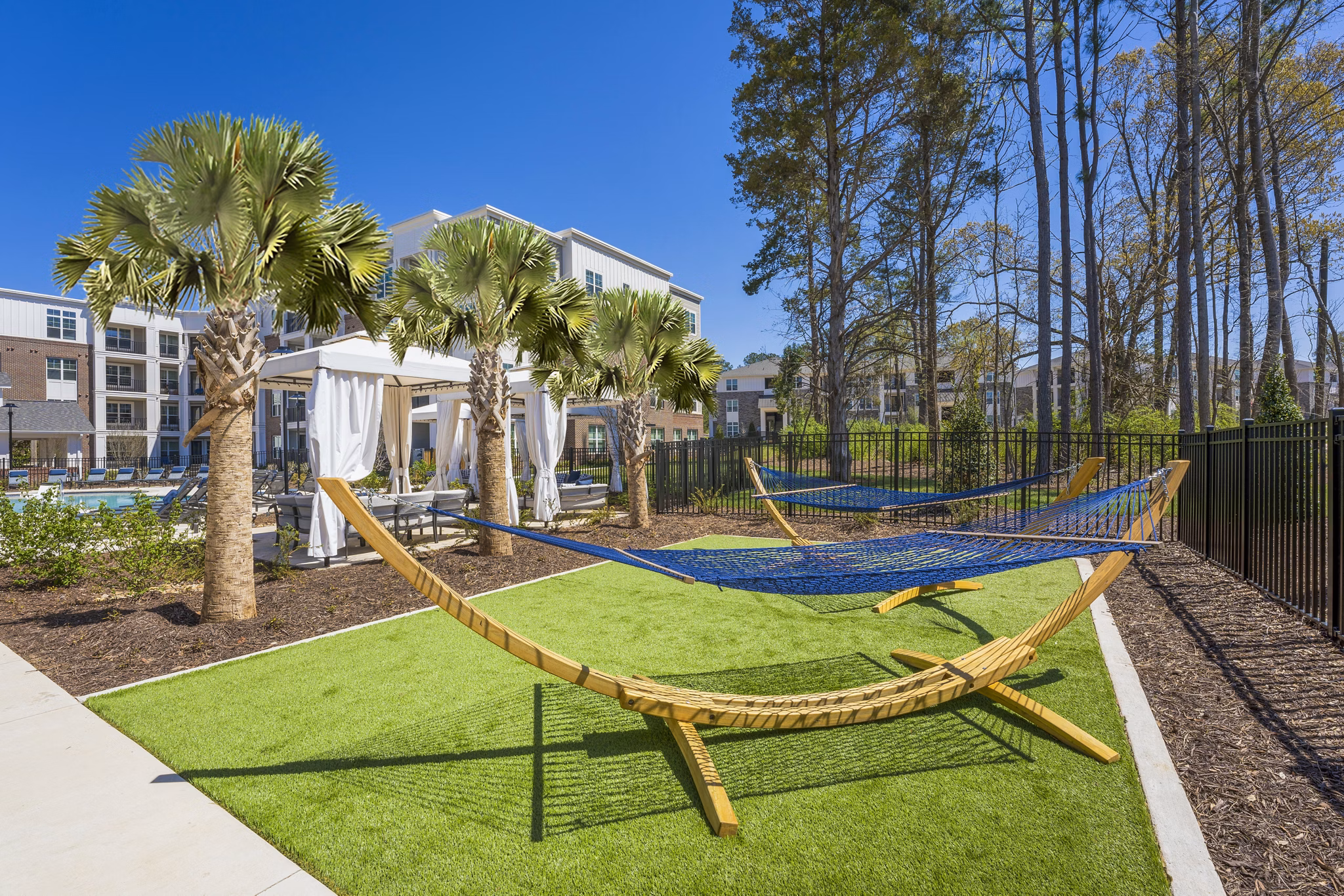 patio at Matthews Square Apartments