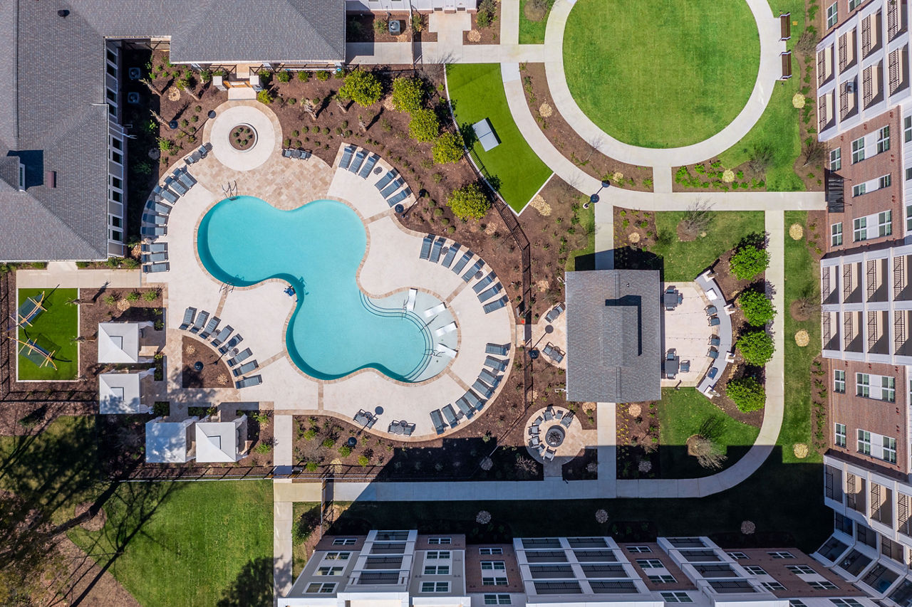Pool at Matthews Square Apartments