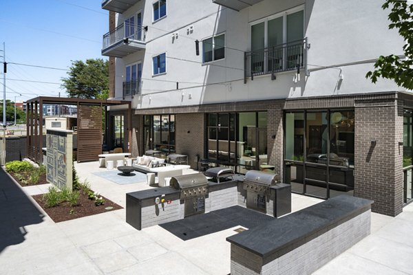 Patio at Chamberlain House Apartments