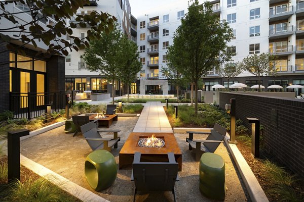 Patio at Chamberlain House Apartments