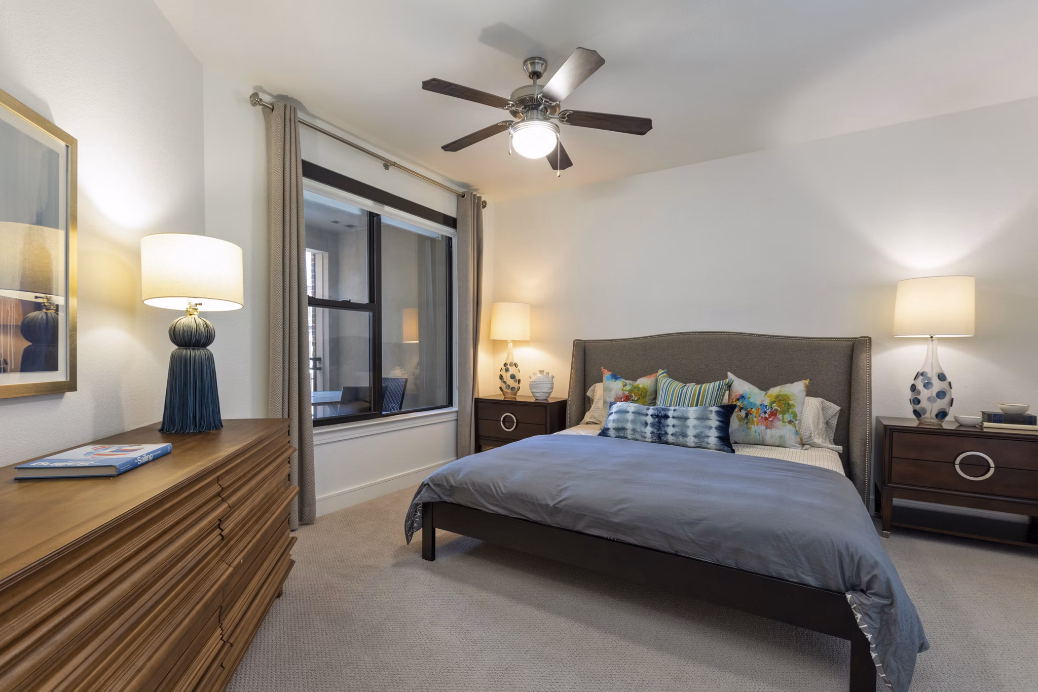 bedroom at The Armstrong at Knox Apartments 