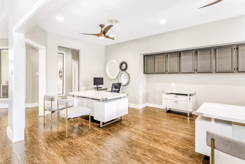 clubhouse at Foxwood Apartments