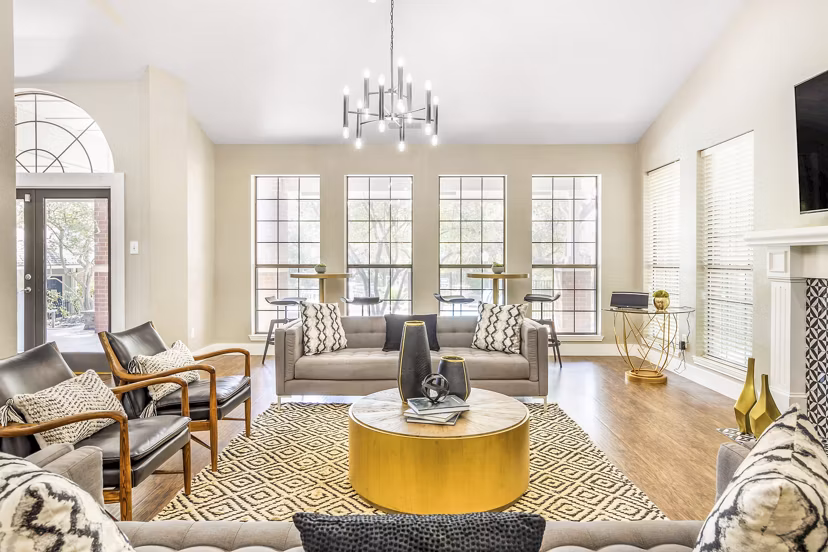 clubhouse at Foxwood Apartments
