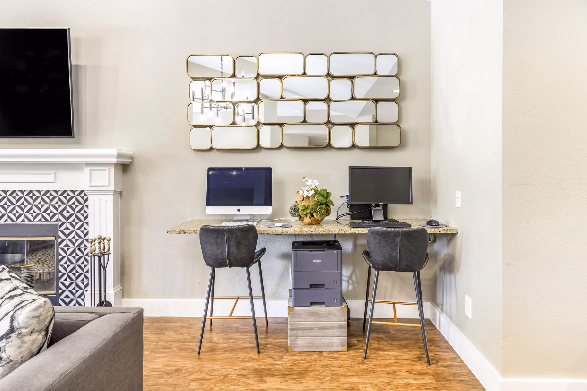 clubhouse business center at Foxwood Apartments