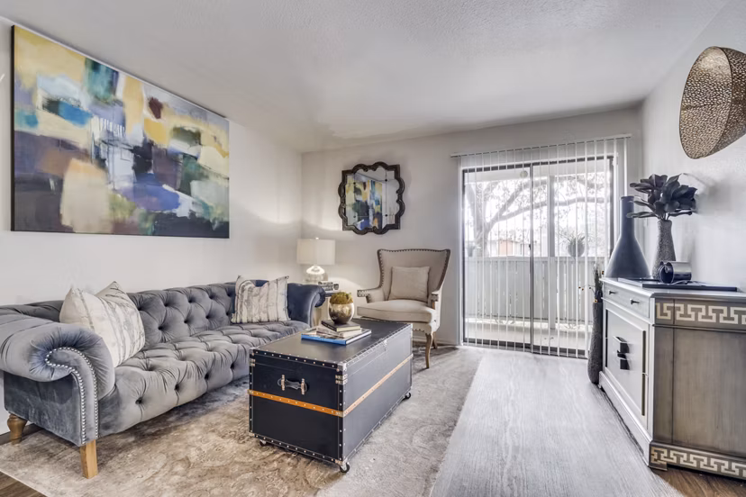 living room at Foxwood Apartments