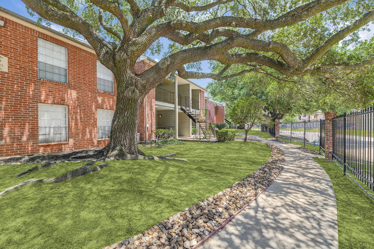 Morningside Green Houston Tx 3 of 12