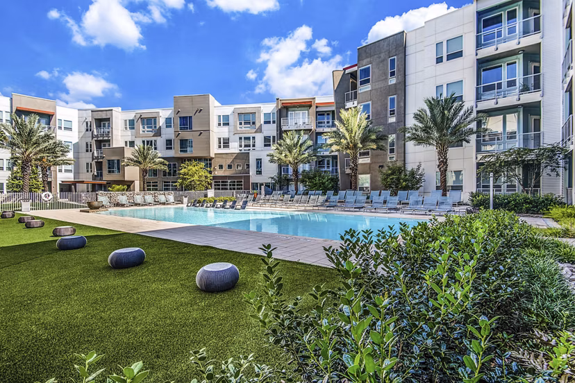 pool at The Pierpont Apartments