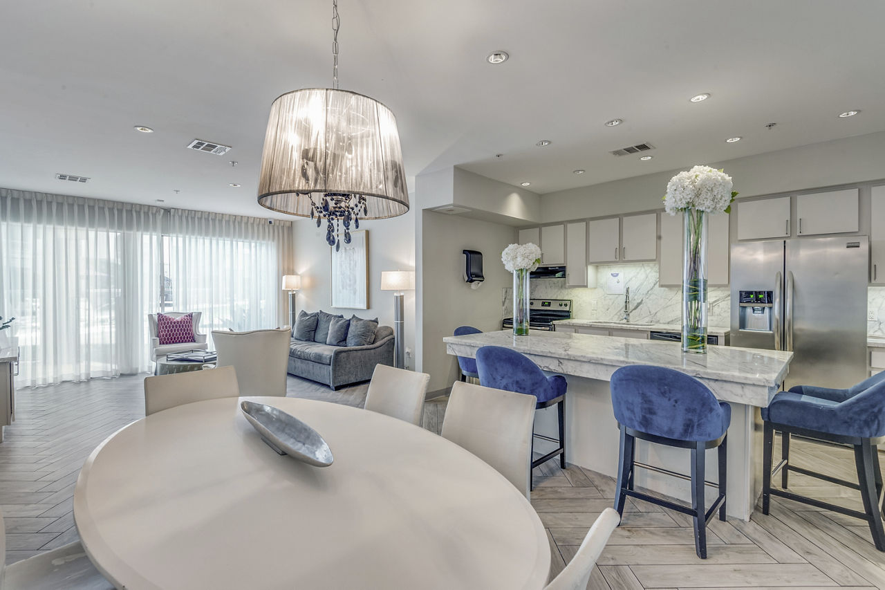 Portico Kirby Houston Tx 10 of 12