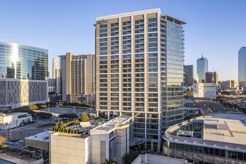 building/exterior at Cirque Residences Apartments