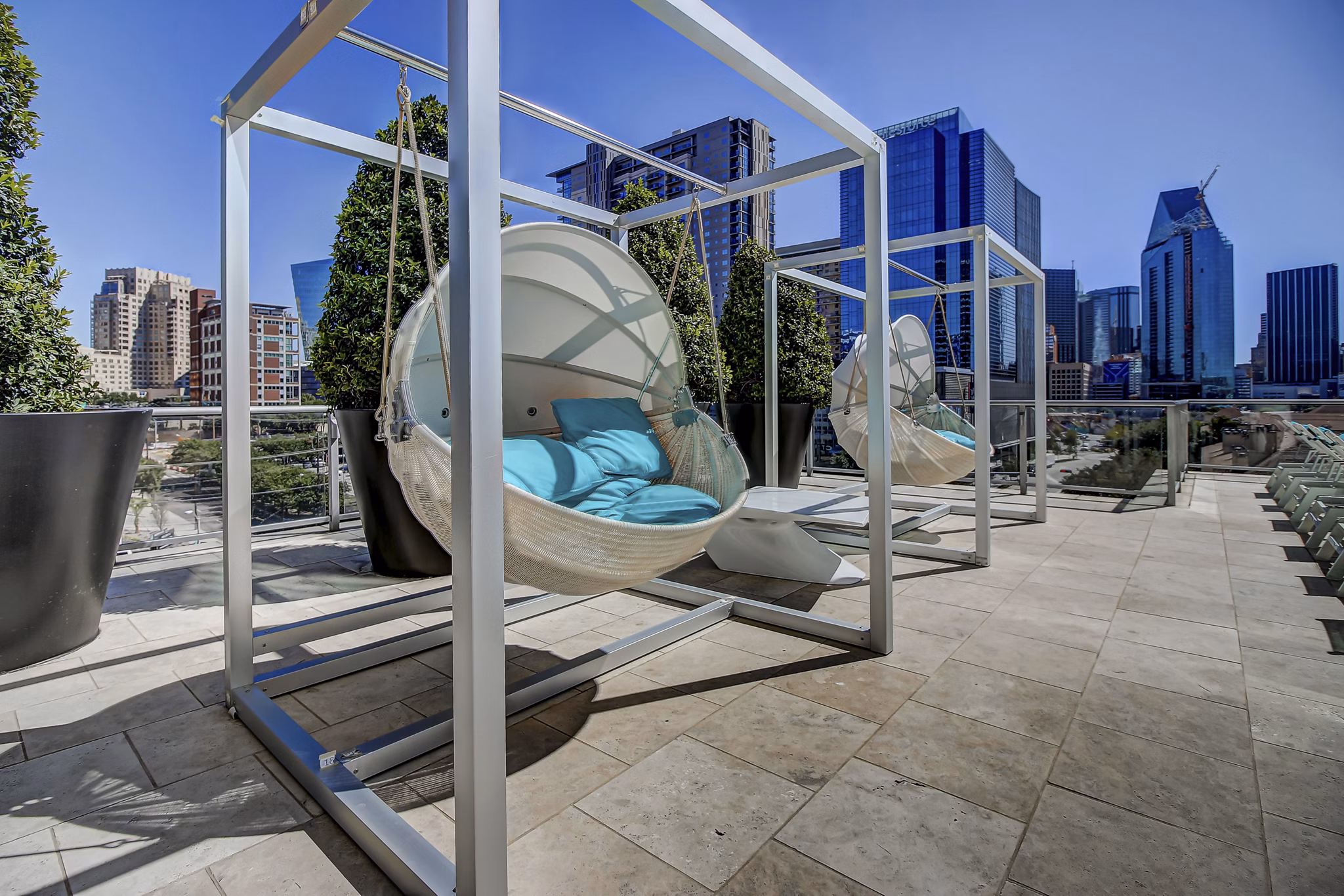 patio at Cirque Residences Apartments