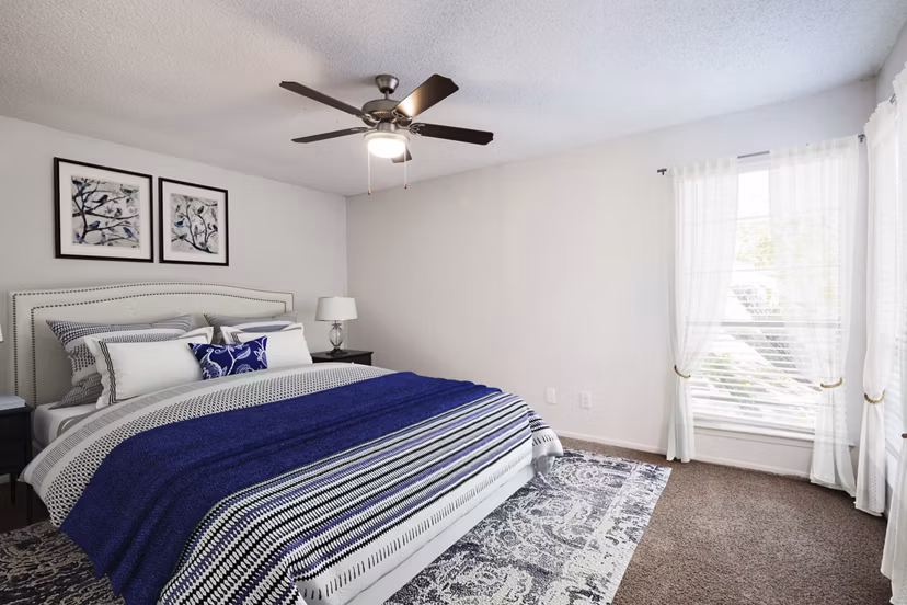 bedroom at Hunters Glen Apartments